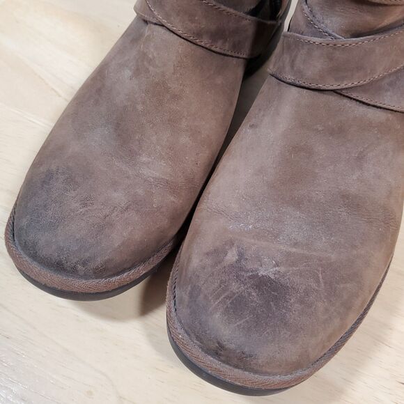 Ugg Lorna Boots Brown Women's Sz 8 Waterproof Biker Bootie Leather Riding-Snow - Picture 12 of 13